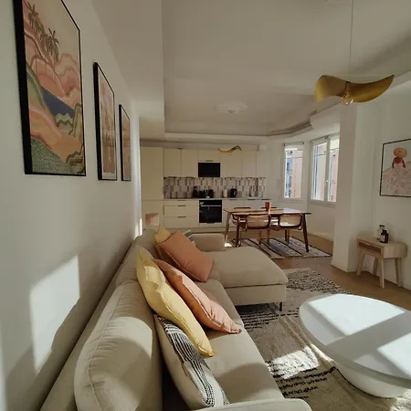 Centre-ville 2 P Climatise Apartment